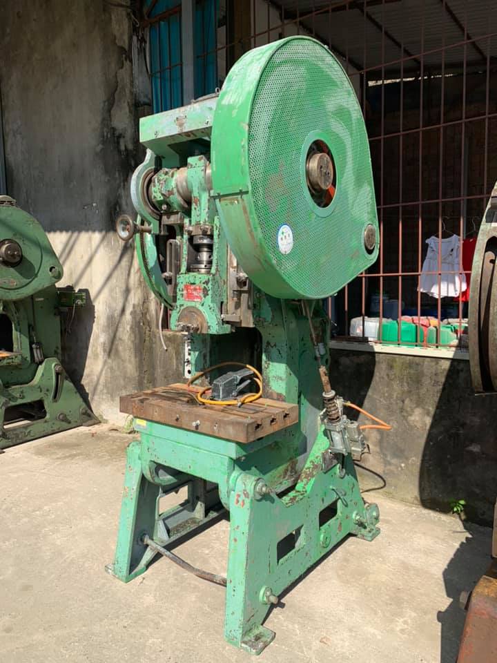 Máy dập cơ