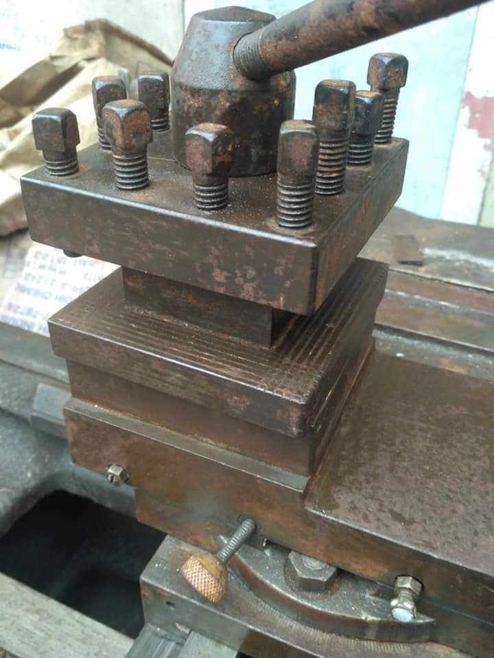 Máy tiện cũ