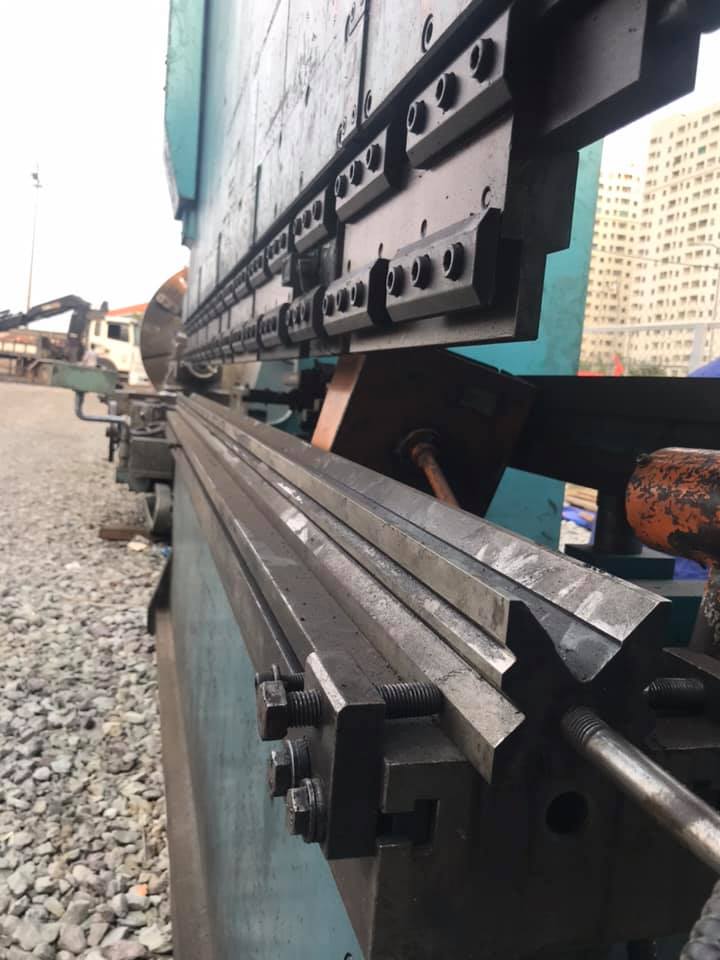 Nhấn Phanh Aizawa 160 T