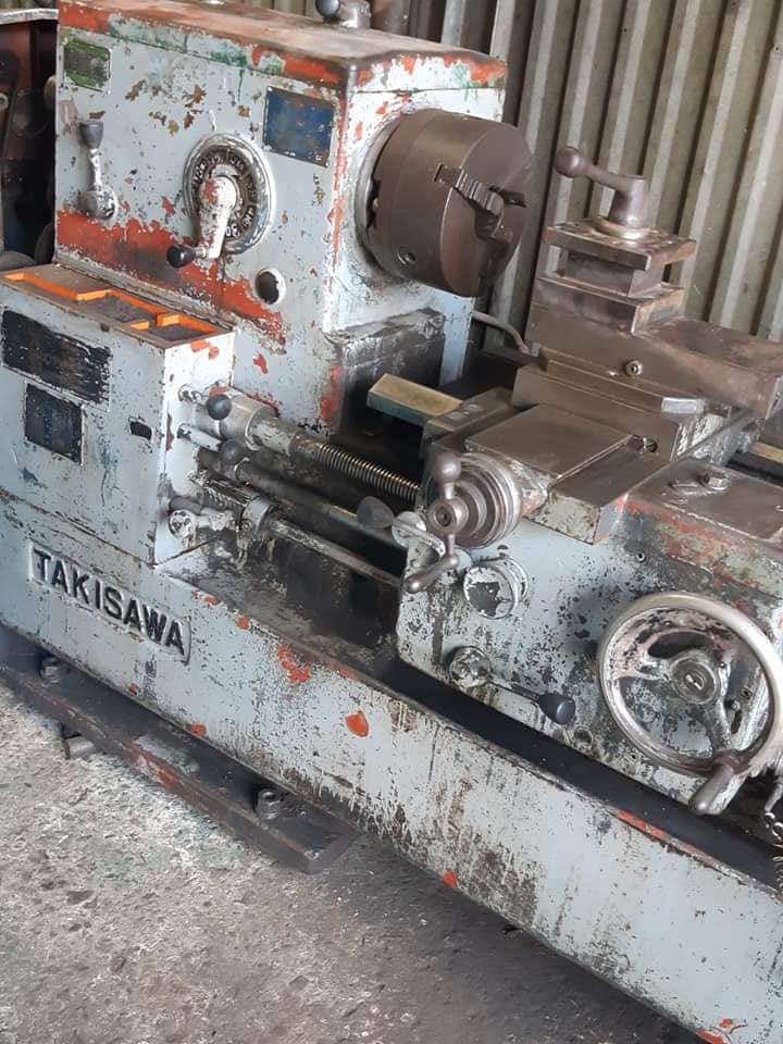 Máy tiện takisawa chống tâm 1500