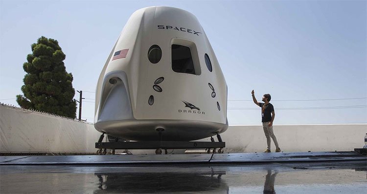 SpaceX phóng tàu vũ trụ đưa đồ tiếp tế và các thiết bị nghiên cứu mới lên ISS