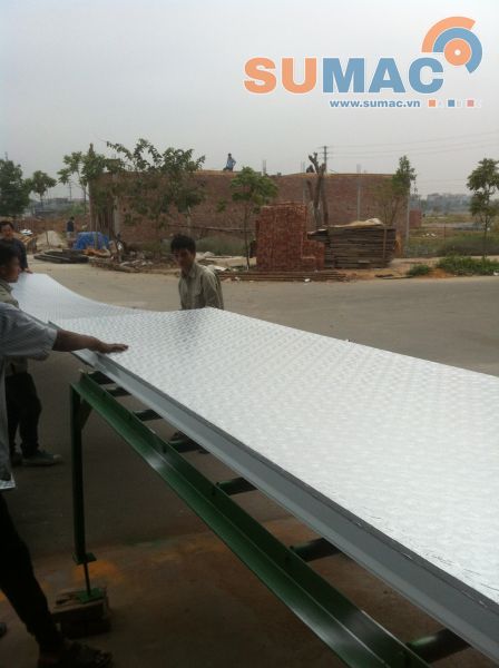 Kích thước máy (18~32)*1.35*2.5m