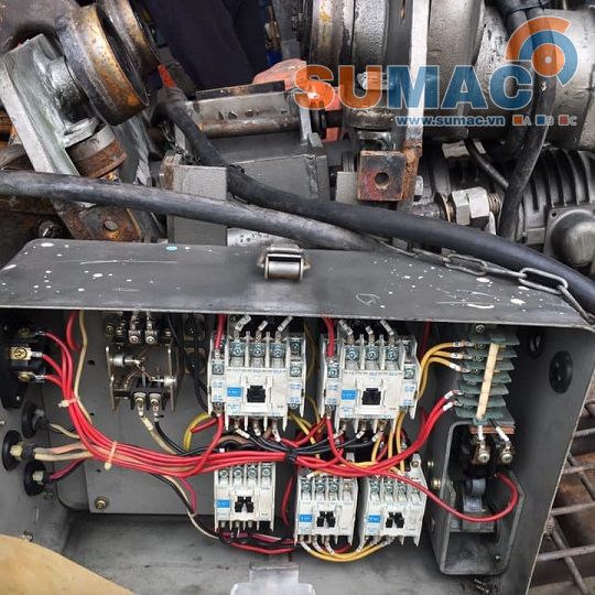 Tủ điện cẩu trục Mitsubishi - kho cẩu trục bãi tại Hải Phòng