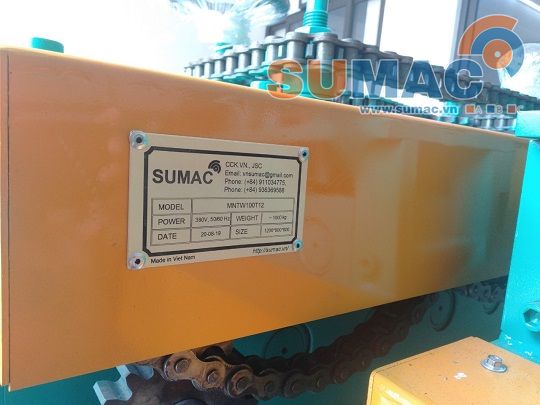 máy duỗi thẳng tôn