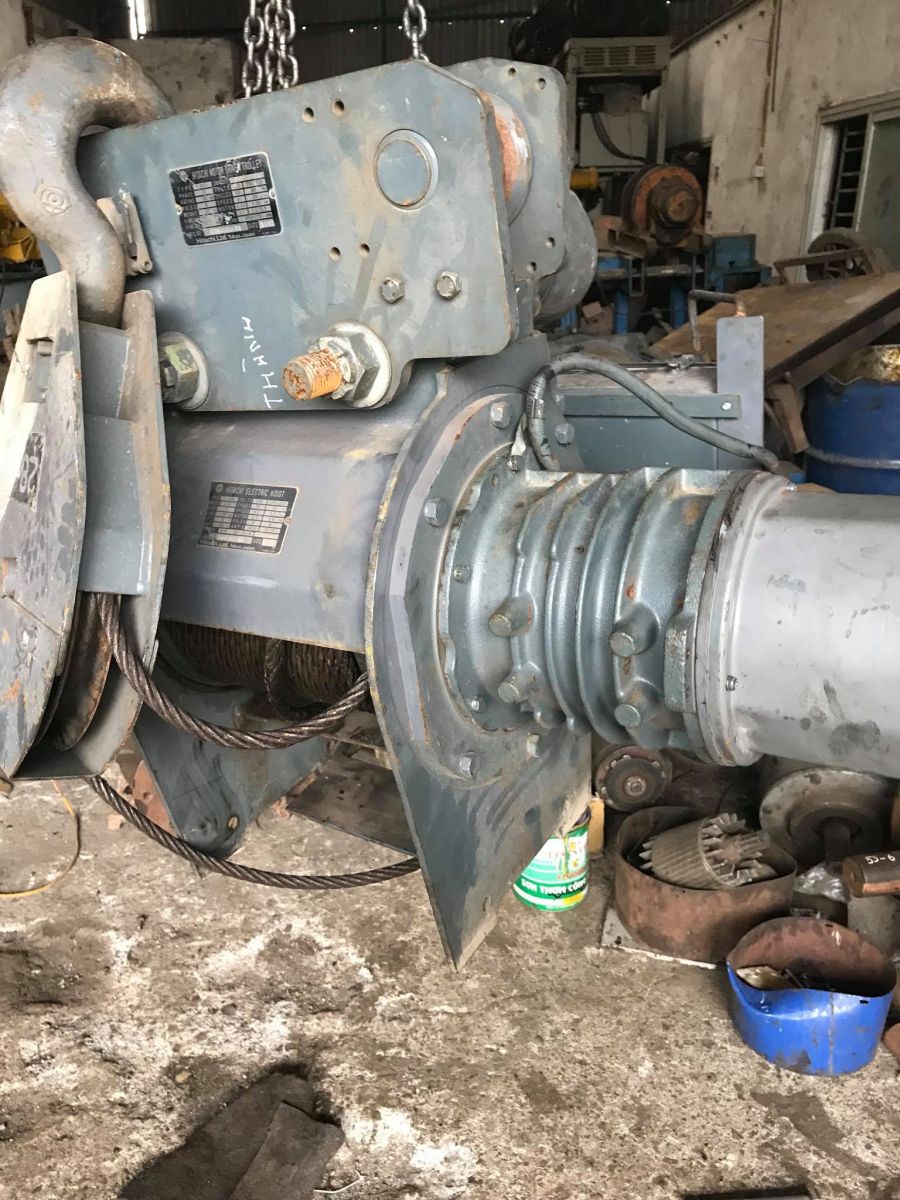 Cẩu 2.8 tấn Hitachi