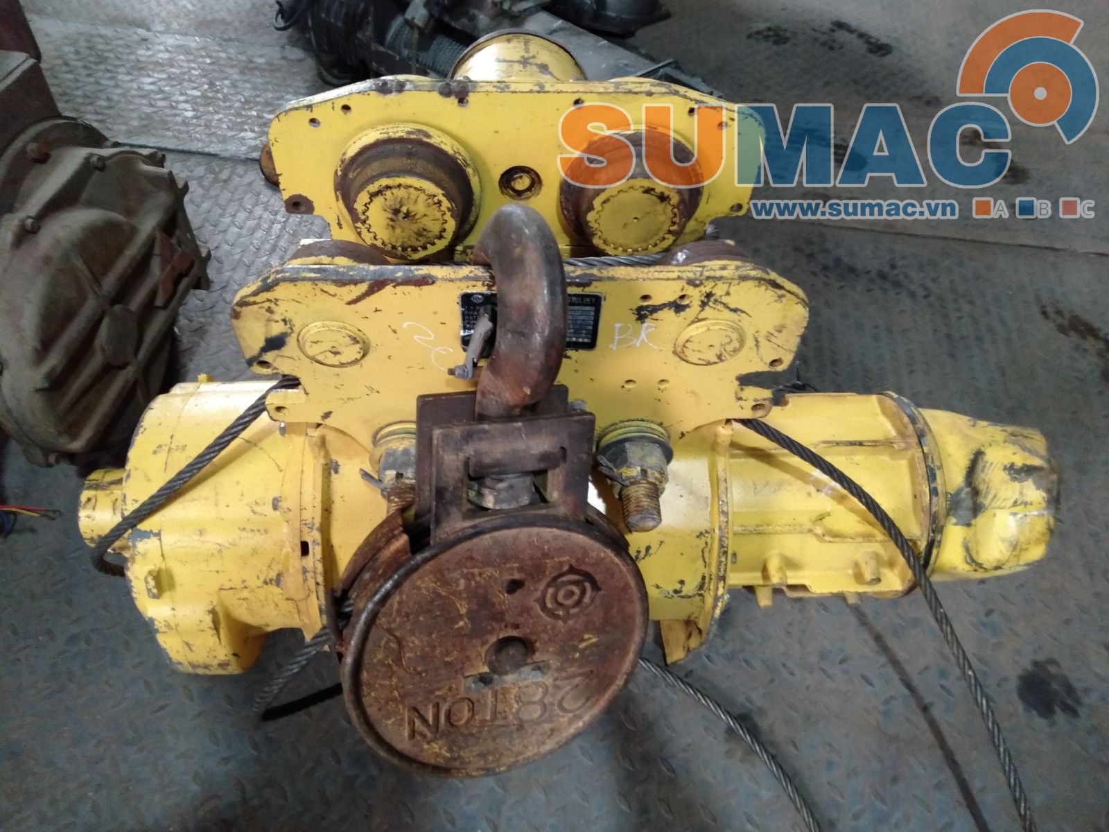 Cẩu 2.8 tấn Hitachi