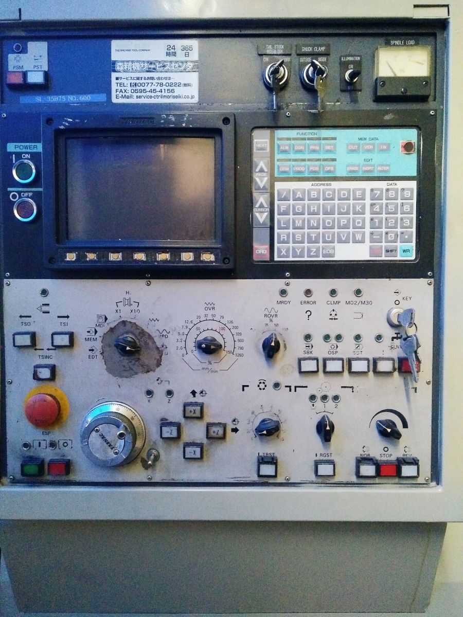 Màn hình điều khiển máy tiện CNC
