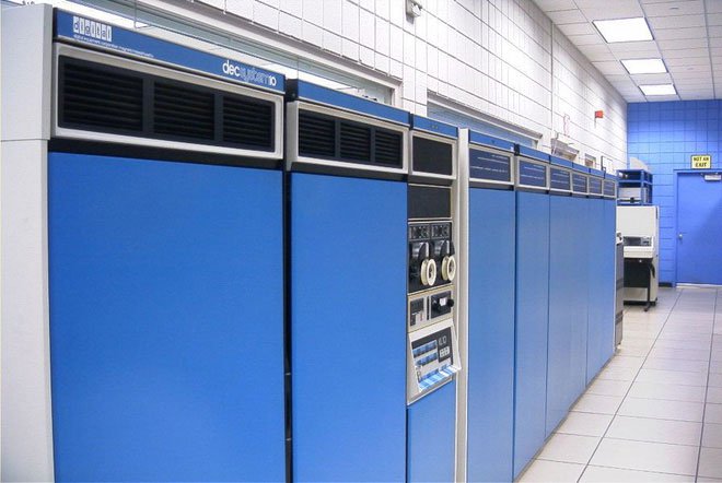 Chiếc máy PDP-10
