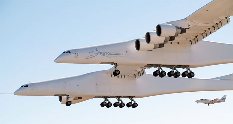 may-bay-Stratolaunch-1