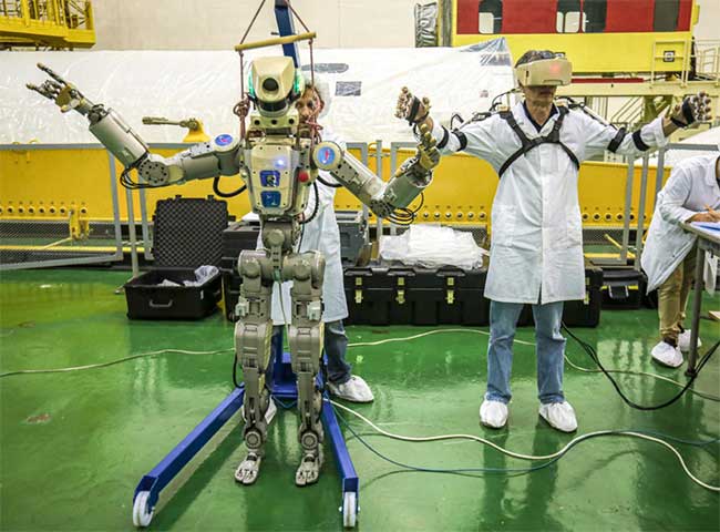 Robot Skybot F-850