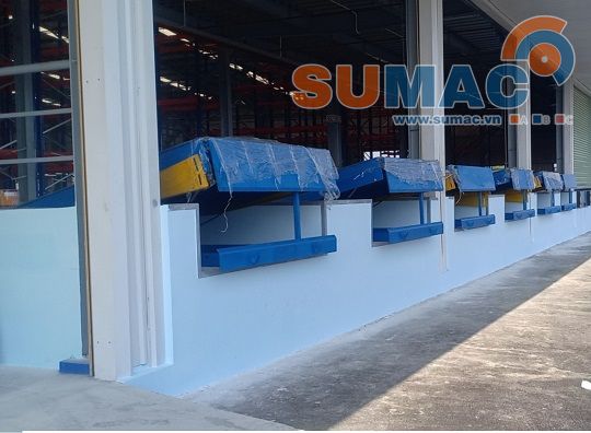 sàn nâng thủy lực 10  tấn