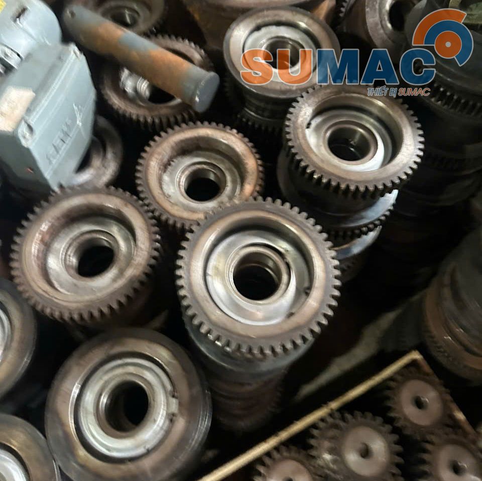 gia banh xe cau truc