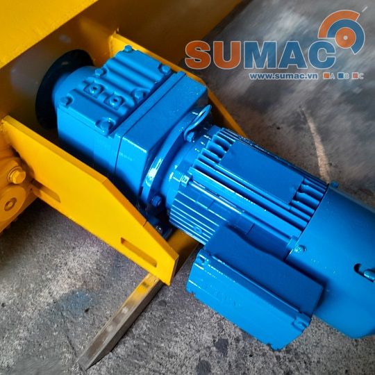 động cơ chân chạy