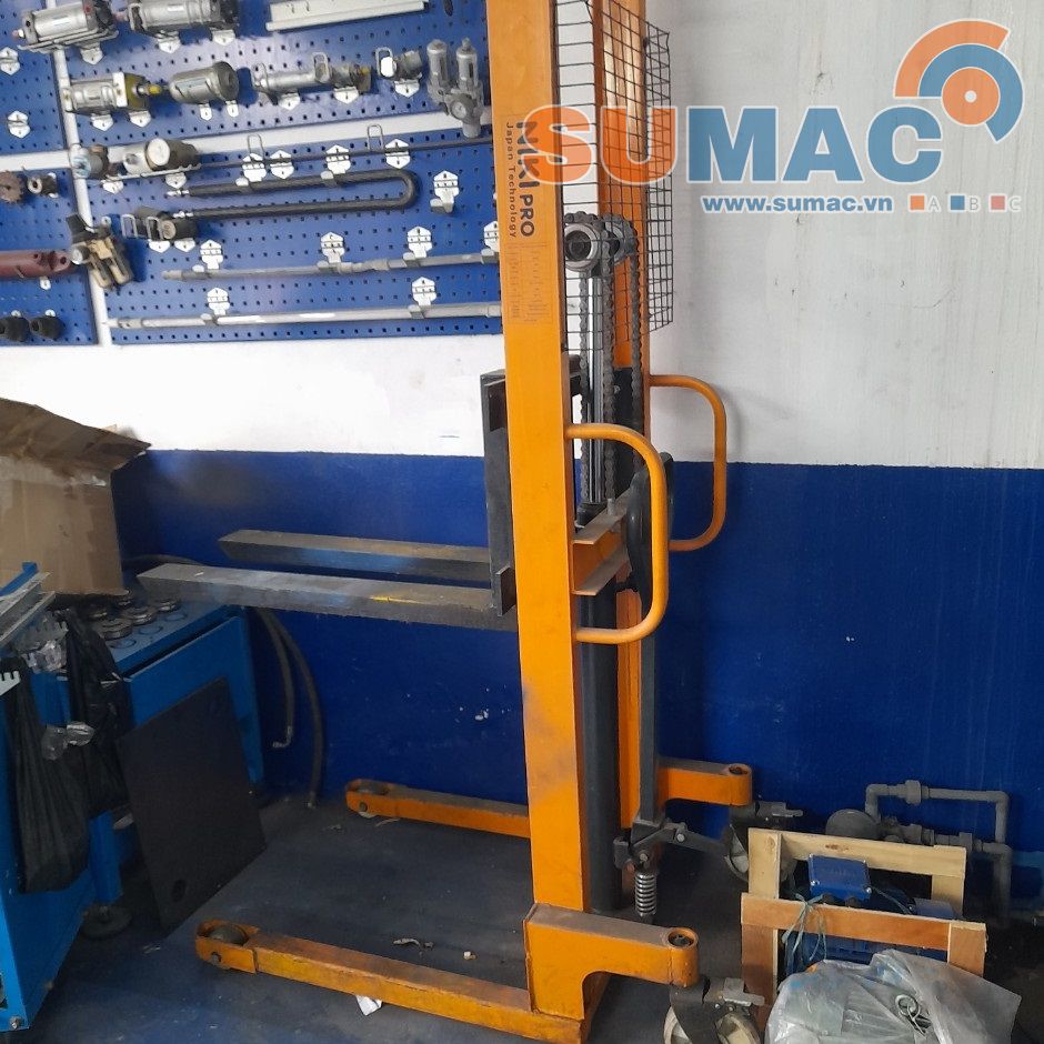 Xe nâng tay 1 tấn cũ giá siêu rẻ
