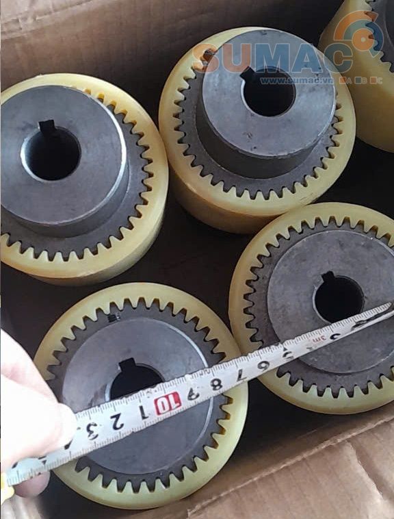 giá khớp nối trục, bích nối động cơ điện, giá khớp nối trục bơm
