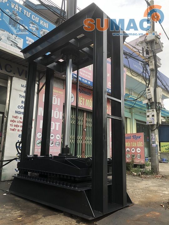 máy ép đứng phế liệu