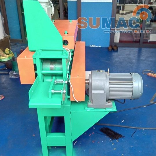 giá máy nắn thẳng lập là