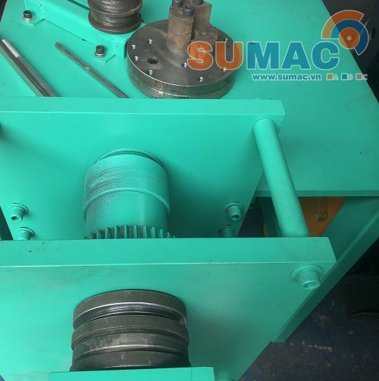 Máy uốn hoa văn inox
