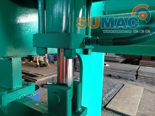 xilanh thủy lực máy chấn tôn 6m