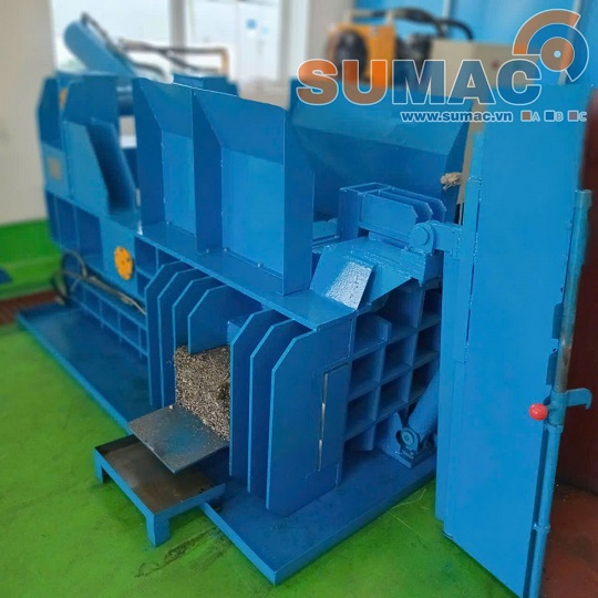 máy ép phế liệu ngang