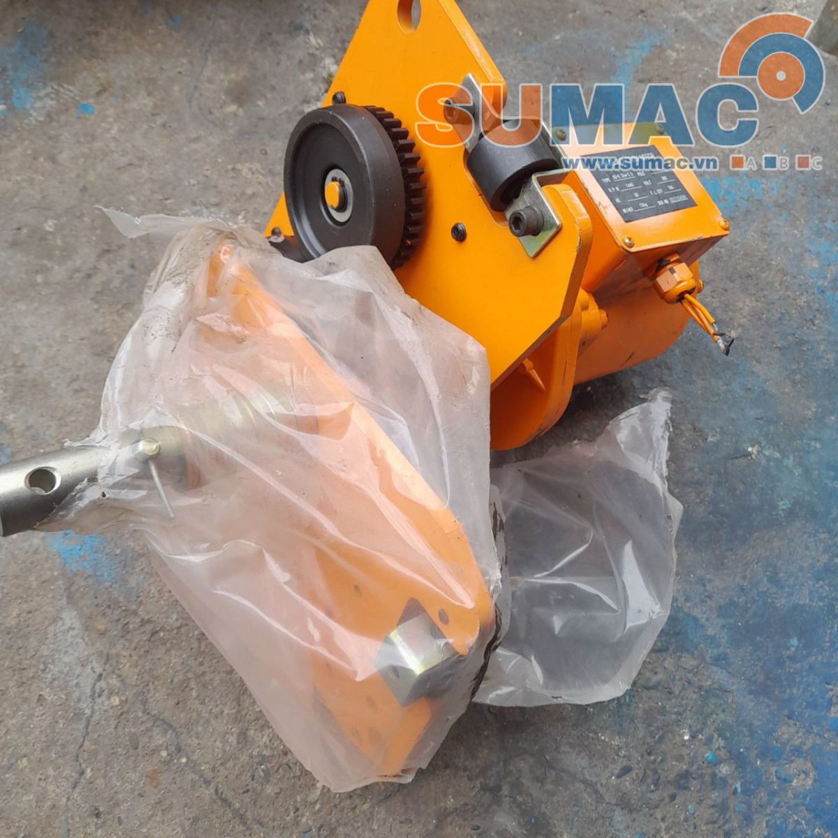 chân chạy palang xích điện