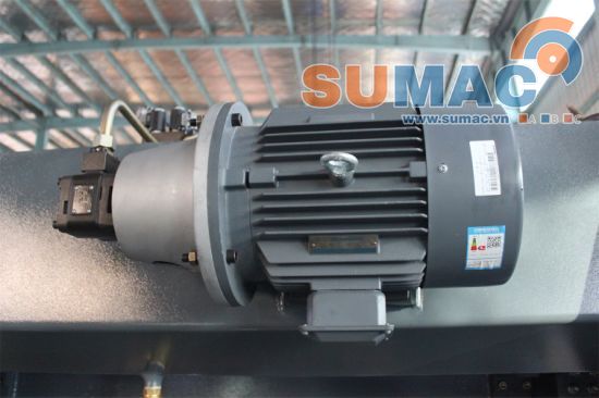 Động cơ thủy lực máy chấn 60 tấn