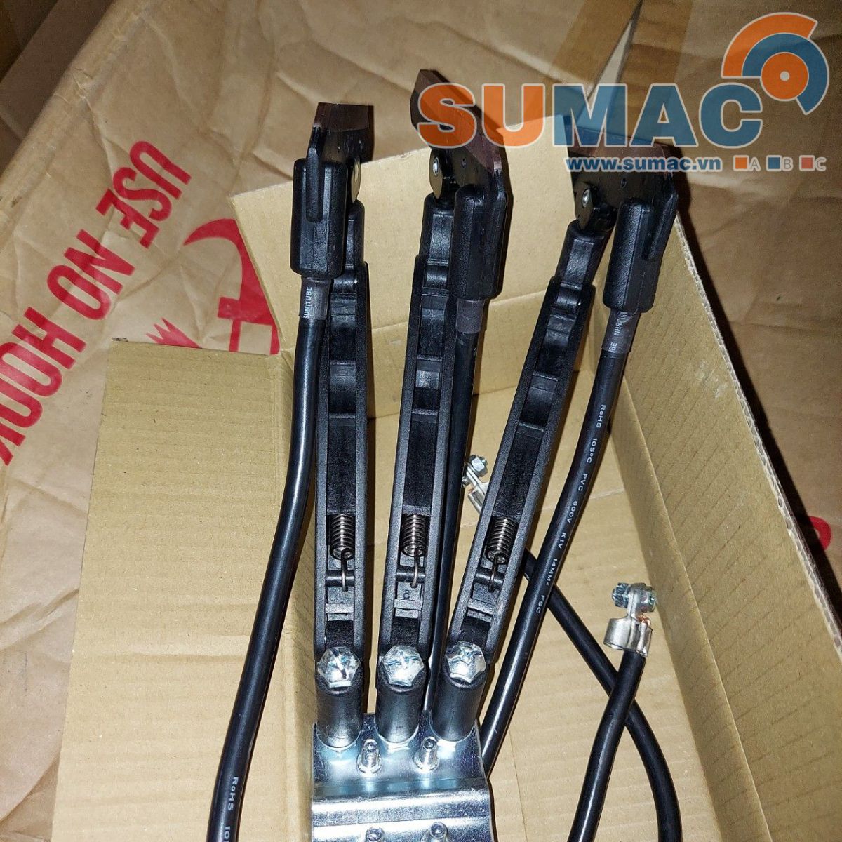 chổi điện cầu trục 3 pha