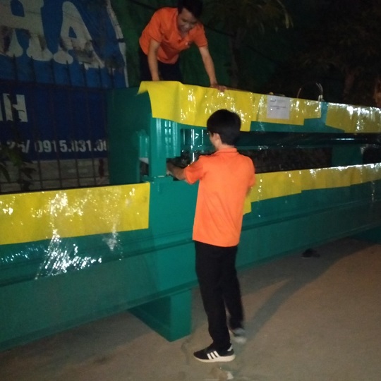 Máy chấn tôn phụ kiện xuất hàng cho khách hàng Bến Tre