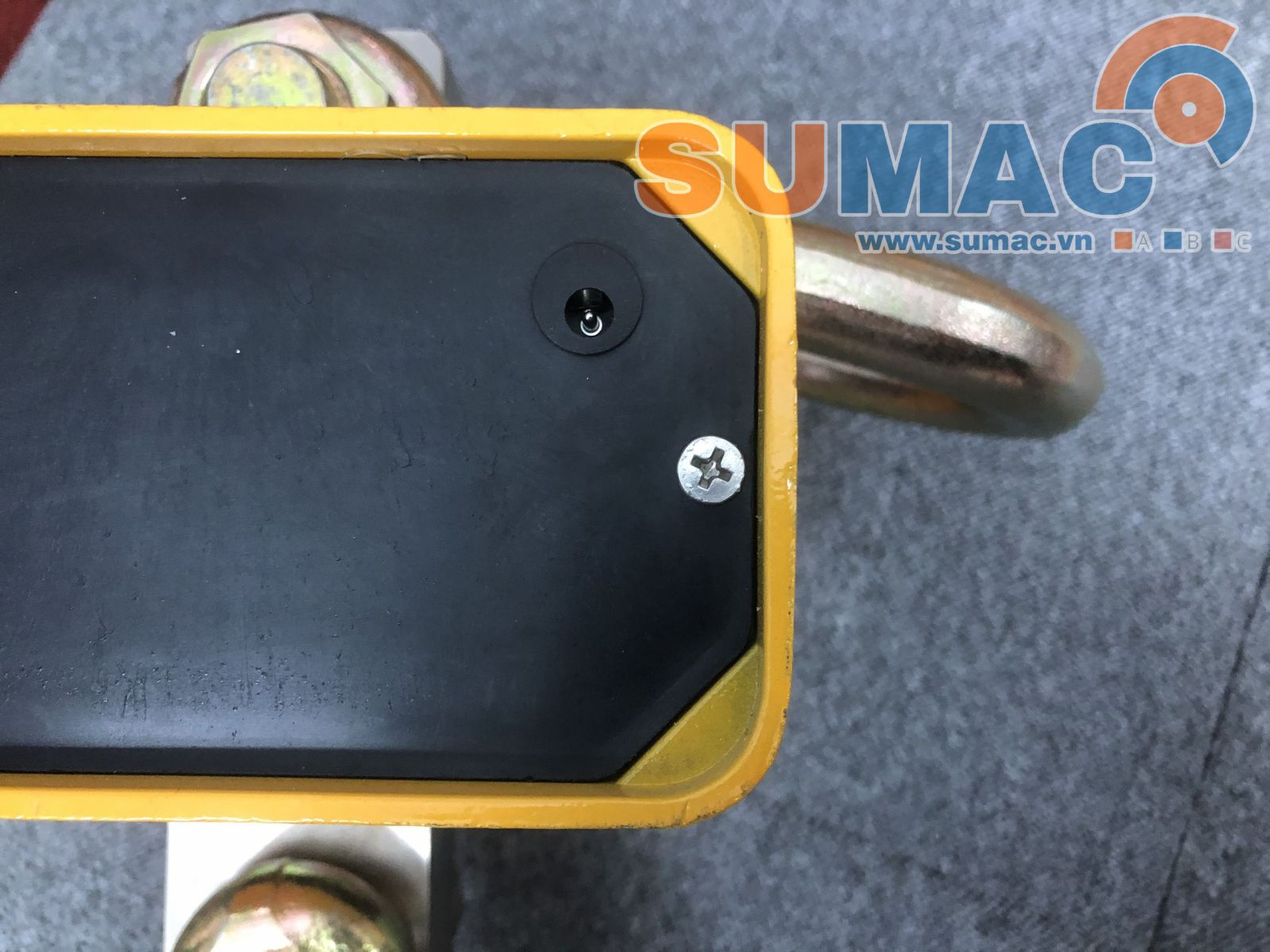 Sạc pin cân treo điện tử