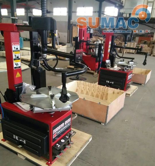 máy ra vào lốp xe giá rẻ
