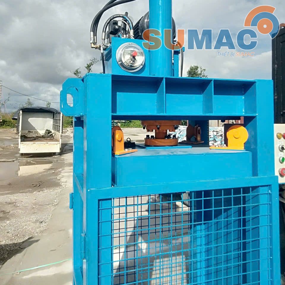 may ep thung phi thanh kien