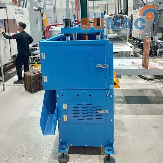 giá máy ép thủy lực 4 trụ 10 tấn