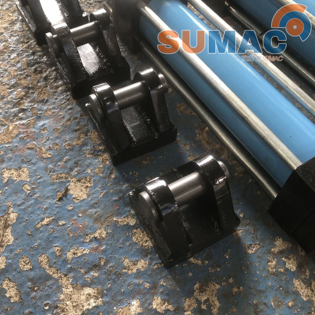 giá xi lanh thủy lực lỗ chốt