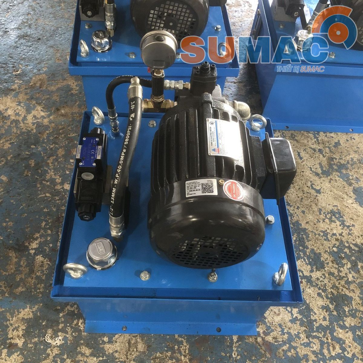 gia tram bom thuy luc 2.2Kw