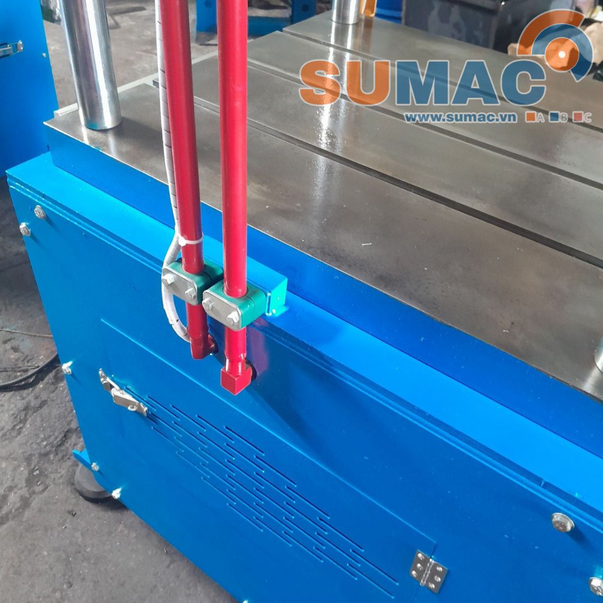 giá kẹp giữ ống thủy lực