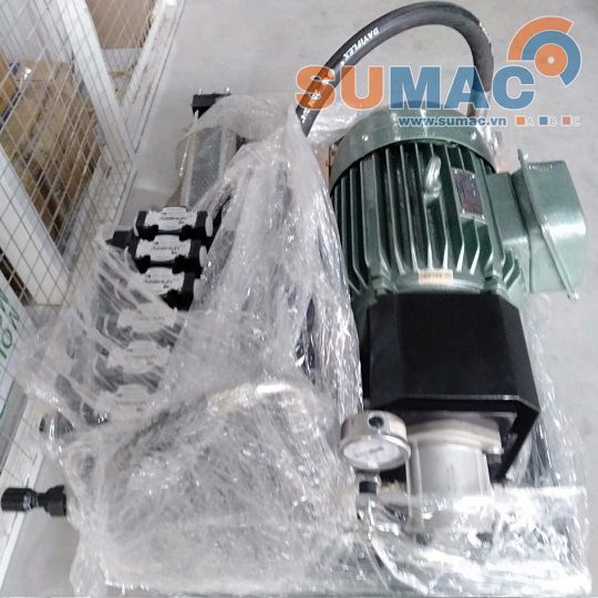 Cung cấp trạm nguồn thuỷ lực cho cty Kính Hồng Phúc