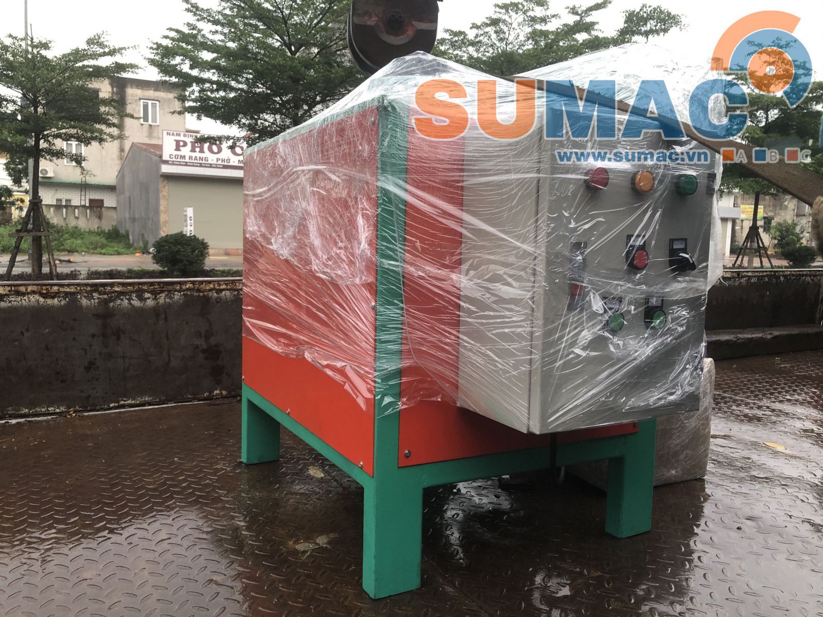 giá máy uốn hoa văn inox