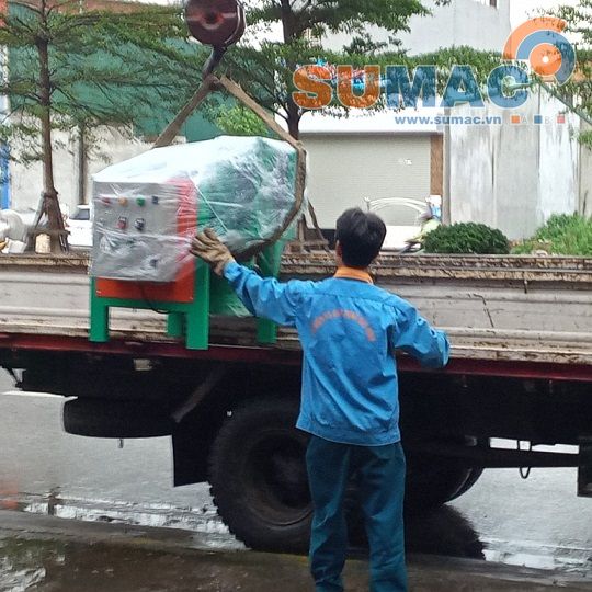 xuất kho máy uốn hoan văn mỹ thuật 